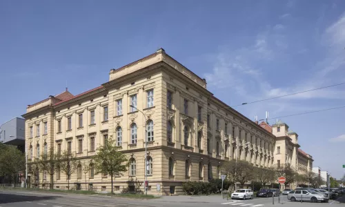 B115 Střední průmyslová škola a Vyšší odborná škola (Česká průmyslová škola)